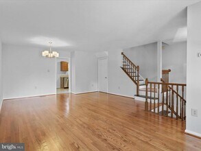 40 Carriage House Cir in Alexandria, VA - Building Photo - Building Photo