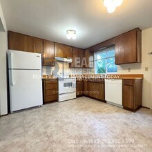 450 Pearl St in Buckley, WA - Building Photo - Building Photo