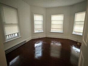 20 Woodbine St in Worcester, MA - Building Photo - Building Photo