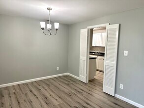 3358 Huntley Square Dr, Unit B2 in Temple Hills, MD - Building Photo - Building Photo