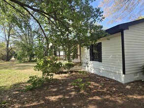 2619 W Black Creek Rd in Florence, SC - Building Photo - Building Photo