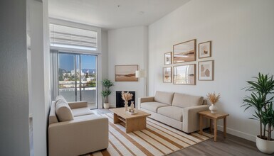 Palms View Apartments in Los Angeles, CA - Foto de edificio - Building Photo