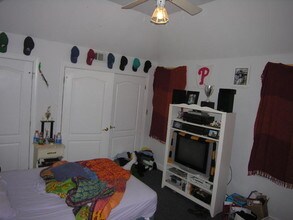 3883 Manayunk Ave in Philadelphia, PA - Foto de edificio - Building Photo