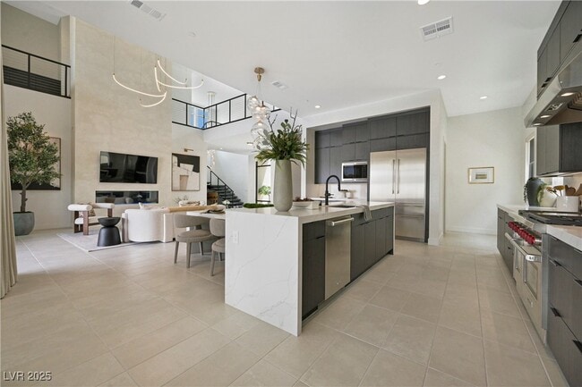 property at 10718 Desert Hts Ave