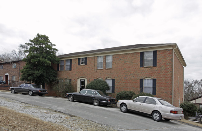 1005 Flanders Ln in Knoxville, TN - Building Photo - Building Photo