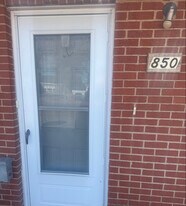 840 N Colorado St in Ulysses, KS - Building Photo