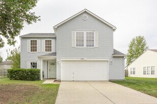 6809 W Dover Pl in McCordsville, IN - Building Photo