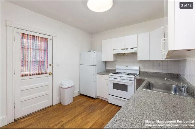 40 Montfern Ave, Unit 2