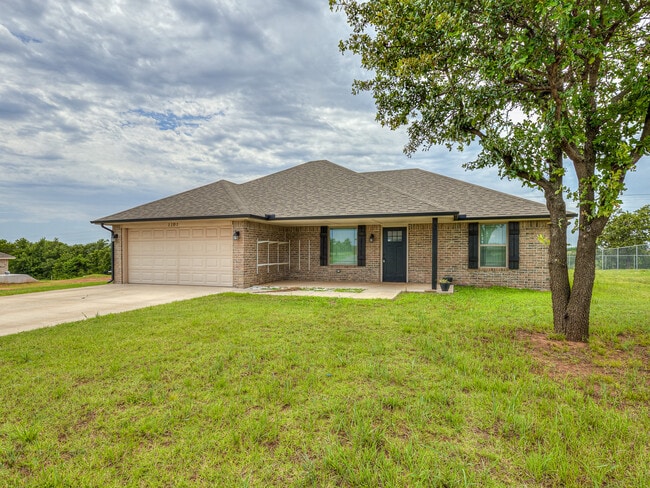 2202 Buchanan Dr in Blanchard, OK - Building Photo - Building Photo