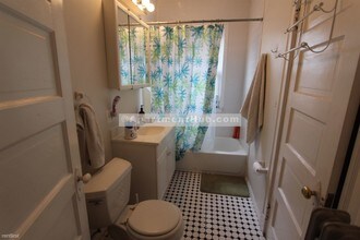 10 Cambridge Terrace-Unit -Apt 3 in Cambridge, MA - Building Photo - Building Photo