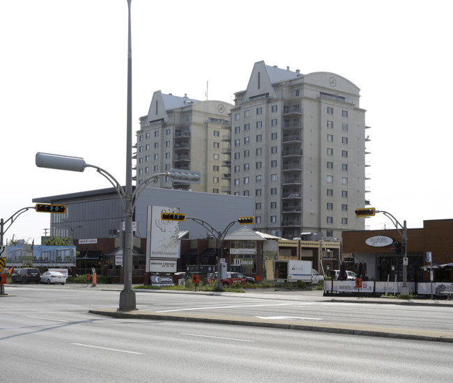 Le Martingal in Laval, QC - Building Photo - Primary Photo