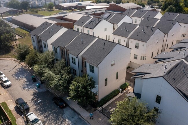 711 Schwartz St in Houston, TX - Building Photo - Building Photo