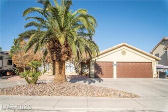 3436 N Tenaya Wy in Las Vegas, NV - Building Photo - Building Photo