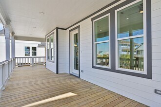25231 Sausalito Dr in Galveston, TX - Building Photo - Building Photo