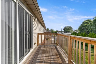 Turnberry Court in Southgate, MI - Building Photo - Building Photo