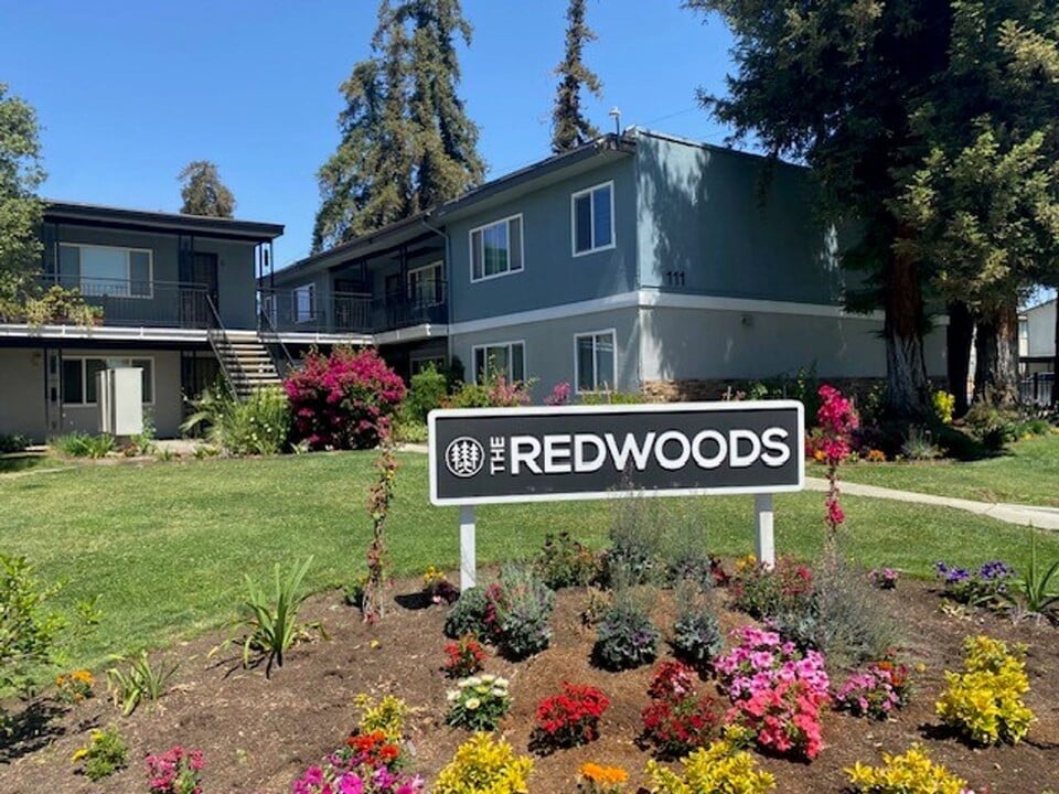 The Redwoods at Fresno in Fresno, CA - Building Photo