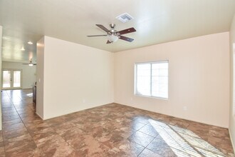 2523 S 41st Ave in Yuma, AZ - Foto de edificio - Building Photo