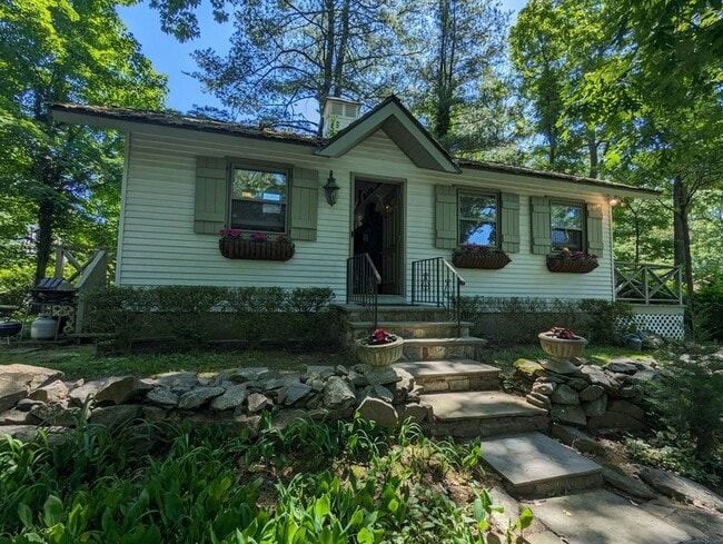 3 Wild Rose Ln in Darien, CT - Foto de edificio - Building Photo