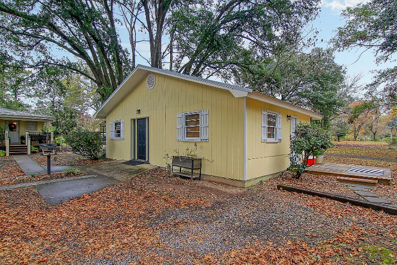 2001 Central Ave in Summerville, SC - Building Photo