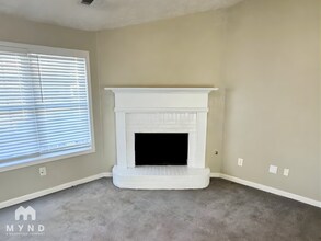 185 Waters Edge Dr in Locust Grove, GA - Building Photo - Building Photo