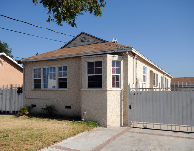 219 W 103rd St in Los Angeles, CA - Building Photo - Building Photo