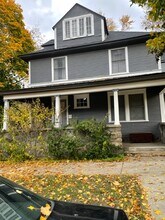 549 Logan St SE in Grand Rapids, MI - Building Photo - Building Photo