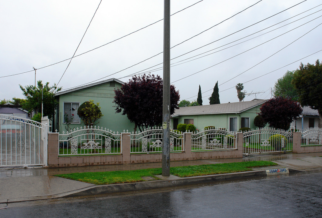 3860 W 109th St in Inglewood, CA - Building Photo