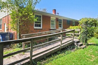 819 Hadley Rd in Raleigh, NC - Building Photo - Building Photo