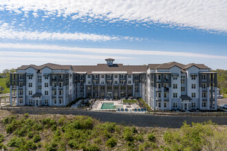 Tapestry Ridge in Covington, KY - Foto de edificio - Building Photo