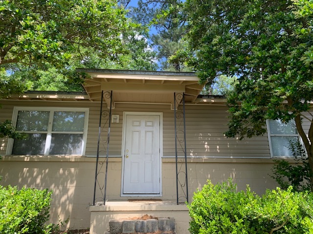 property at 1826 Pepper Dr