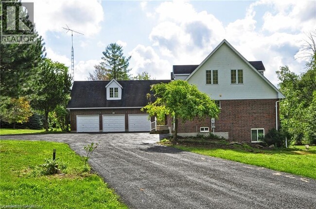 property at 685 Briardean Rd