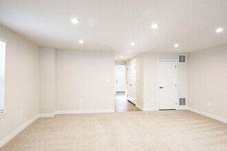 2045 Landon Ln in Charlottesville, VA - Building Photo - Building Photo