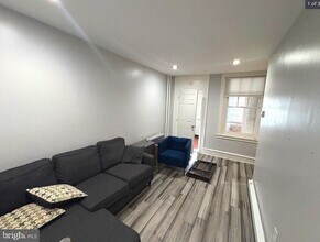 225 S 49th St in Philadelphia, PA - Building Photo - Building Photo