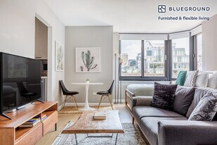 105 Duane St in New York, NY - Building Photo