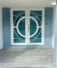 8561 Claridge Dr in Miramar, FL - Building Photo - Building Photo