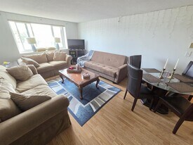 94 Beacon St, Unit 67 in Somerville, MA - Building Photo