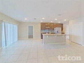 15271 Aquarius Wy in Mascotte, FL - Foto de edificio - Building Photo