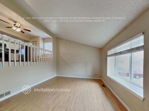 18895 E Utah Cir in Aurora, CO - Foto de edificio - Building Photo