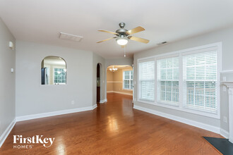 413 Holly Thorn Trace in Holly Springs, NC - Building Photo - Building Photo