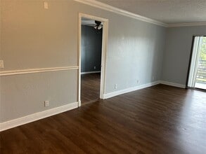 3700 N Pine Island Rd, Unit 310 in Sunrise, FL - Building Photo - Building Photo