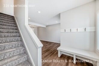 316 Hawthorn Way in Leduc, AB - Building Photo - Building Photo