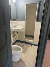 5563 Hall Ave in Corpus Christi, TX - Foto de edificio - Building Photo