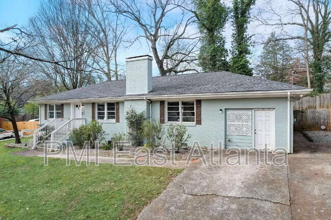 1661 Brewer Blvd SW in Atlanta, GA - Building Photo - Building Photo