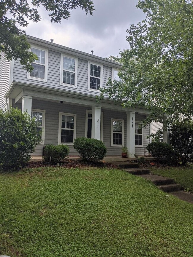 property at 10965 Heritage Green Dr