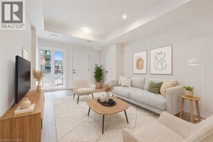 135 REVERIE Wy in Kitchener, ON - Building Photo