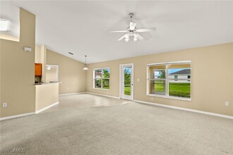 1121 NW 7th Ave in Cape Coral, FL - Building Photo - Building Photo
