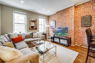 68 Park Ave in Hoboken, NJ - Building Photo - Building Photo