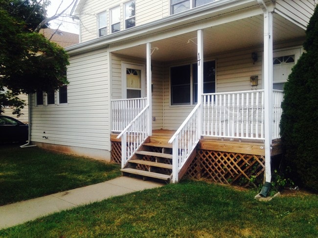 17 Blake Ave, Unit #1