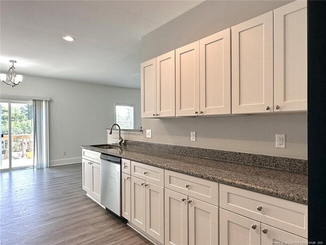 339 N Stephens St in Southern Pines, NC - Building Photo - Building Photo