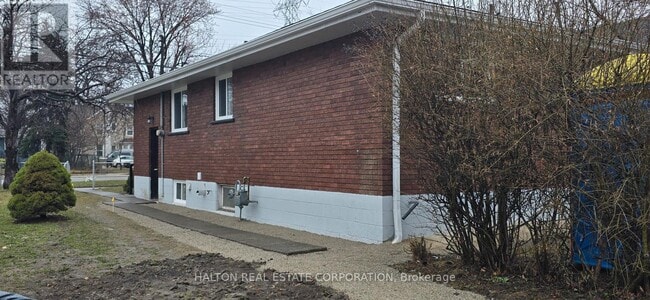 632 Beach Blvd in Hamilton, ON - Building Photo - Building Photo